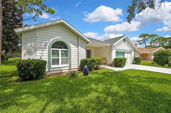 7159 CROWN OAKS DR, Spring Hill, FL 34606