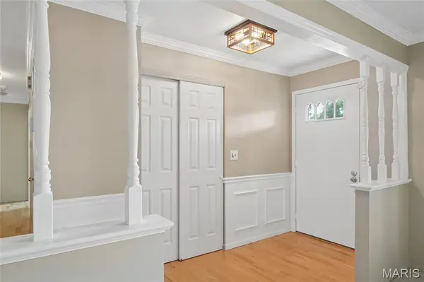 15645 Dresden Lake CT, Chesterfield, MO 63017