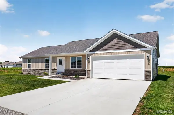 4819 Fitz James, Highland, IL 62249