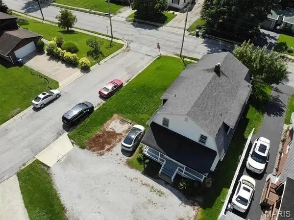 1238 Brown ST, Alton, IL 62002