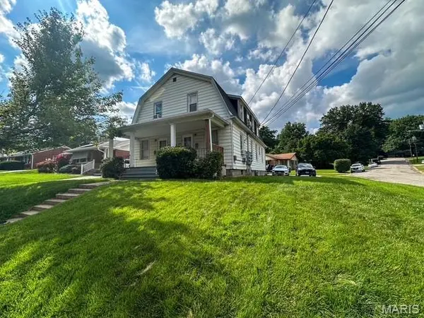 1238 Brown ST, Alton, IL 62002
