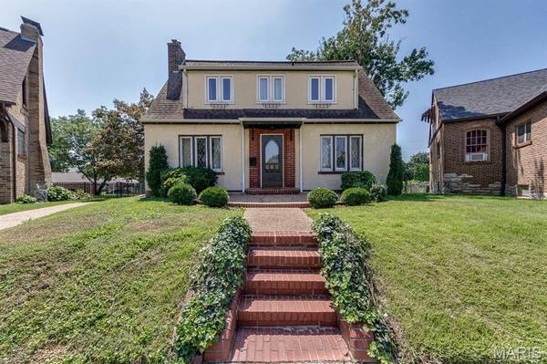 6435 Woodbine CT, St Louis, MO 63109
