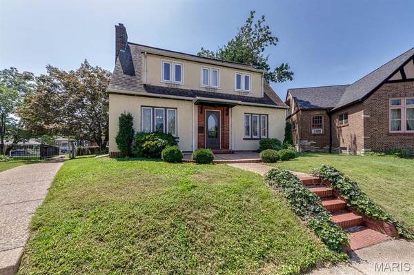 6435 Woodbine CT, St Louis, MO 63109