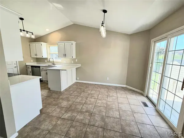 2734 Mansfield Place, Jackson, MO 65755
