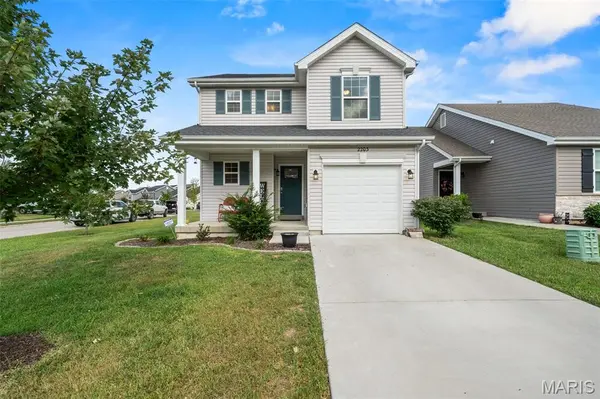 2203 Windswept Farms DR, Eureka, MO 63025