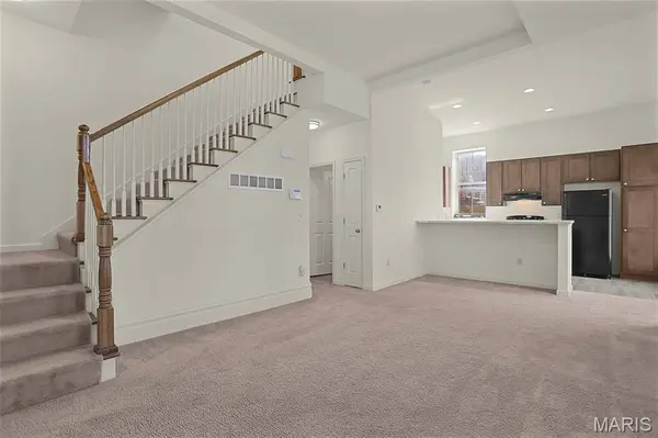 2704 McNair AVE, St Louis, MO 63118