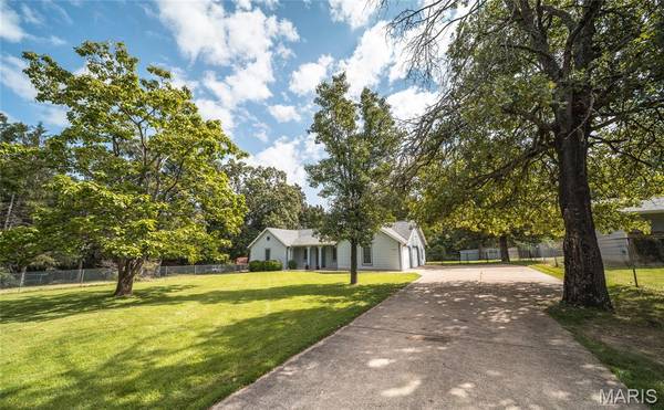 10572 Butler CIR, Rolla, MO 65401