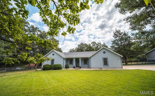 10572 Butler CIR, Rolla, MO 65401