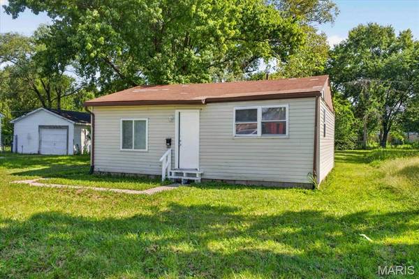 811 Sparks AVE, Cahokia, IL 62206