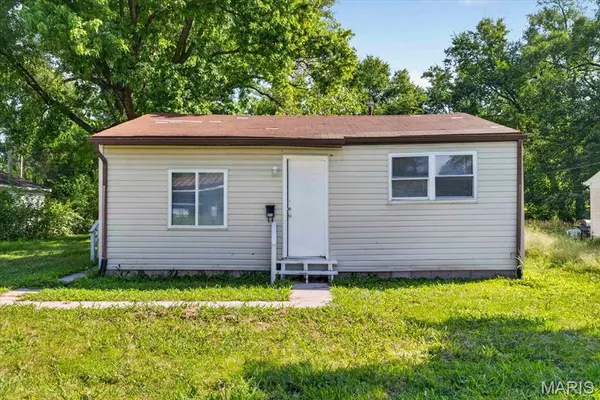 811 Sparks AVE, Cahokia, IL 62206