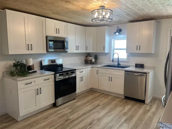 707 Nicholson DR, Potosi, MO 63664