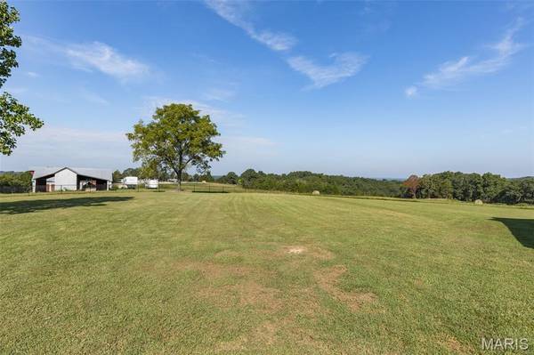10353 State Route OO, Bloomsdale, MO 63627