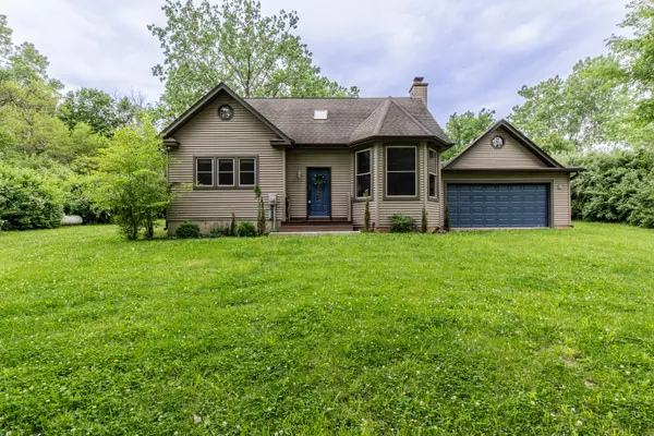 8 Birch DR, Putnam, IL 61560