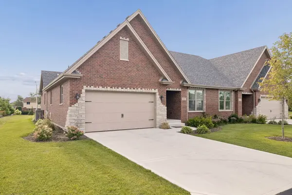 8801 Willow LN, Mokena, IL 60448