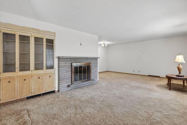 1301 Sherwood PL, Joliet, IL 60435