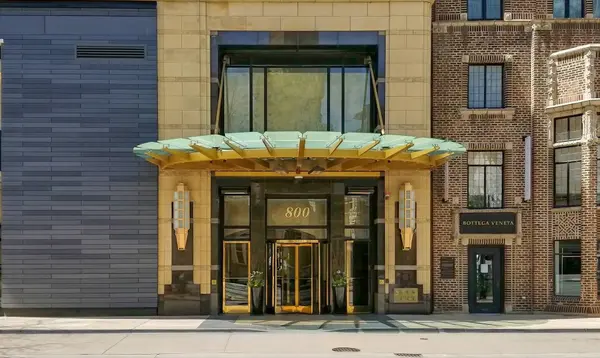 800 N Michigan AVE #3403, Chicago, IL 60611
