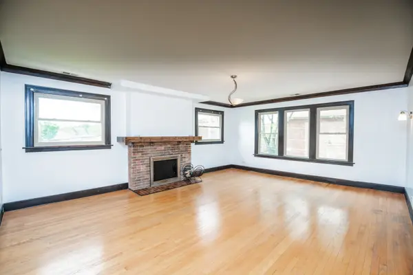 11127 S Homewood AVE, Chicago, IL 60643