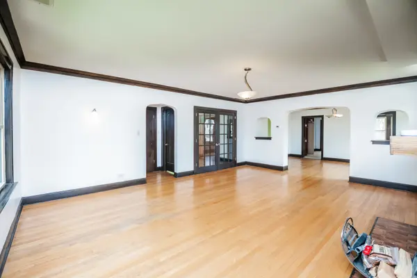 11127 S Homewood AVE, Chicago, IL 60643