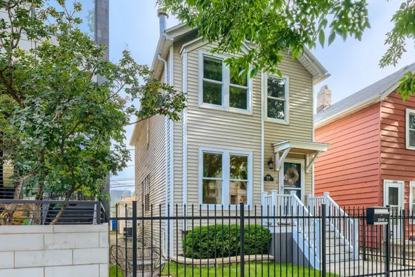 2048 W Huron ST, Chicago, IL 60612