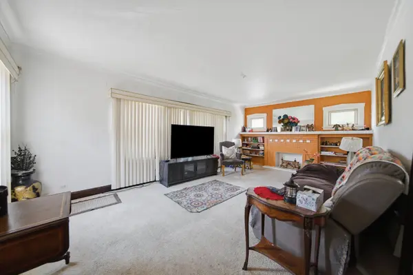 1225 S 16th AVE, Maywood, IL 60153