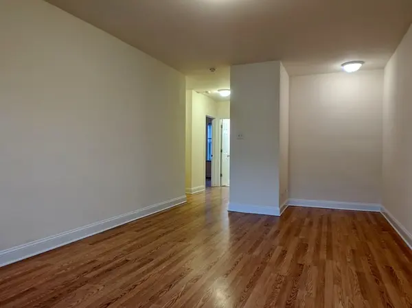 2600 N Kimball AVE #201, Chicago, IL 60647