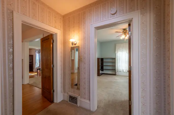 109 W Main ST, Mount Morris, IL 61054