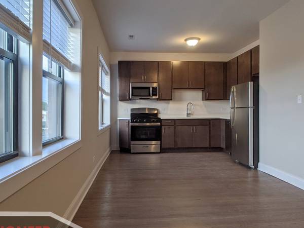 3407 W Fullerton AVE #3D, Chicago, IL 60647