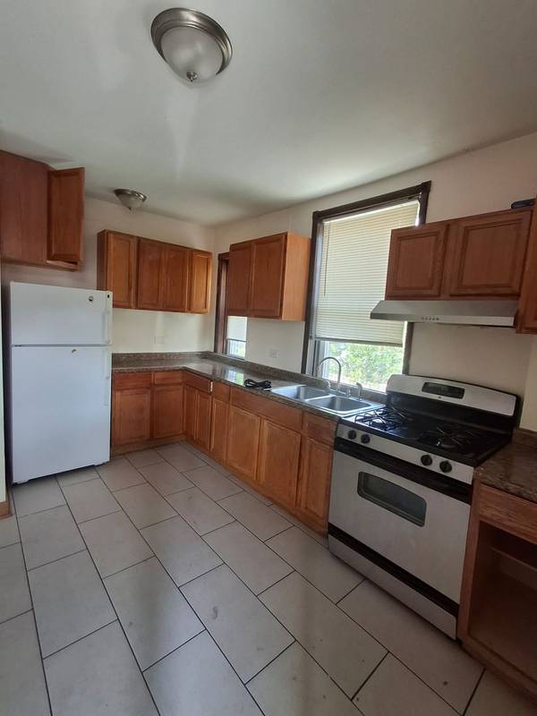 1543 N Avers AVE, Chicago, IL 60651
