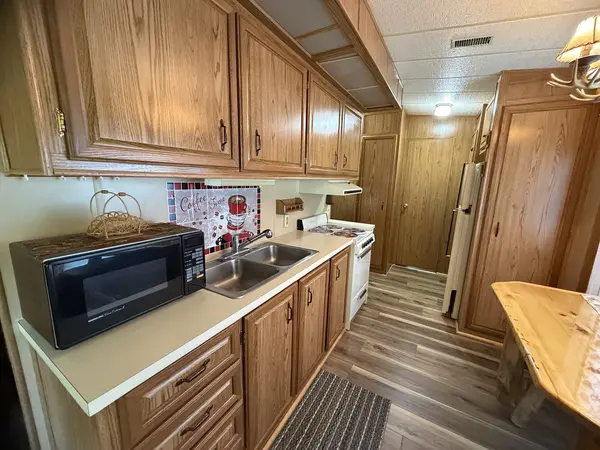 3-216 Woodhaven Lakes, Sublette, IL 61367