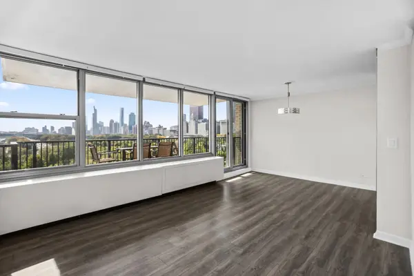 400 E Randolph ST #1217, Chicago, IL 60601