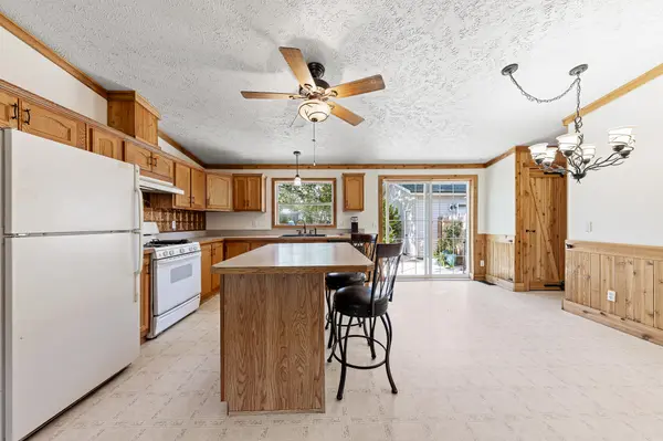 9416 W 142nd AVE, Cedar Lake, IN 46303