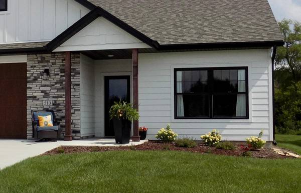510 Kodiak DR NW, Stewartville, MN 55976