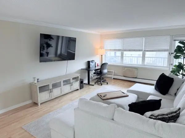3150 Excelsior BLVD #313, Minneapolis, MN 55416