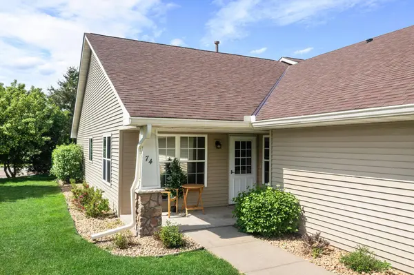 74 Crown Pointe Curve,  Hudson,  WI 54016