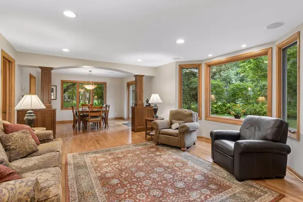 265 Oakwood RD, Hopkins, MN 55343