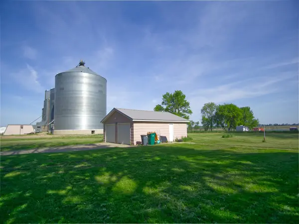 322 2nd ST NE, Lidgerwood, ND 58041