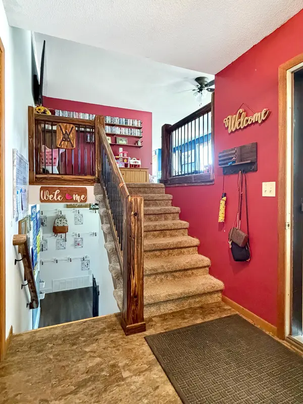 755 W 1st ST S, Cottonwood, MN 56229