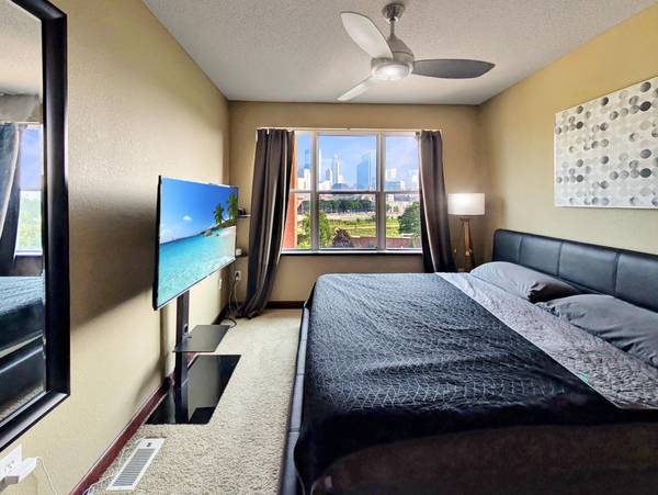 308 E 18th ST #305, Minneapolis, MN 55404