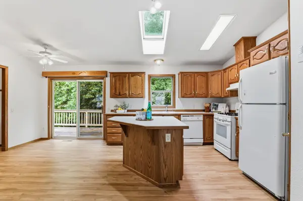 1534 Larpenteur AVE E, Saint Paul, MN 55109