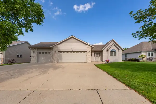 2255 Mineral Springs Pkwy, Owatonna, MN 55060