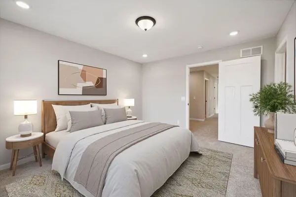 678 Tulare TER, Newport, MN 55055