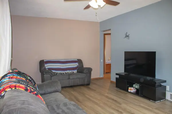 1522 13 1/2 ST S, Fargo, ND 58103