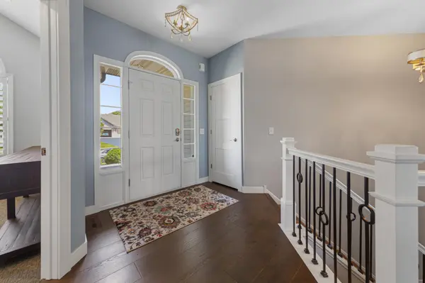 827 Vardon CT, Faribault, MN 55021
