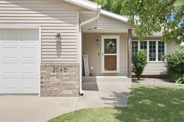 2040 Greenwood DR, Owatonna, MN 55060