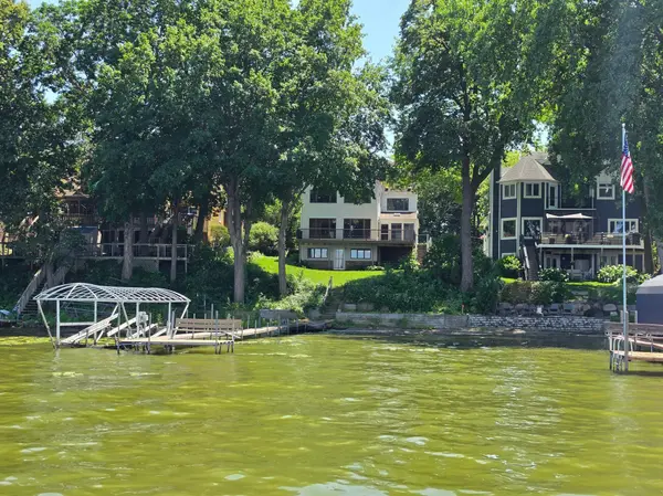 4580 West Arm RD, Spring Park, MN 55384