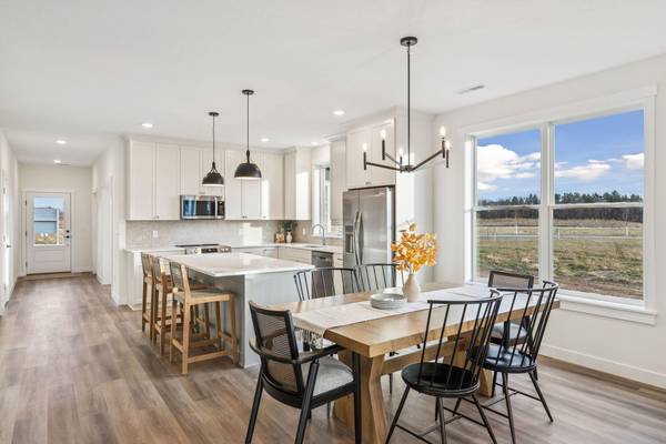 938 Turner LN, New Richmond, WI 54017