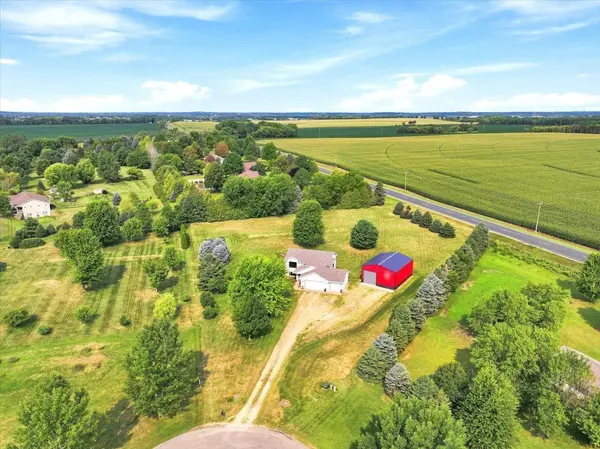 1498 142nd ST, New Richmond, WI 54017