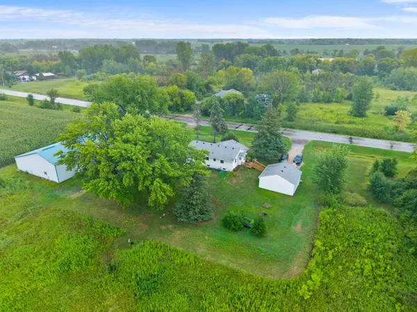 8225 20th AVE, Lino Lakes, MN 55038