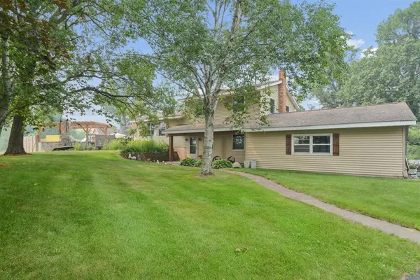 1200 301st AVE NW, Isanti, MN 55040