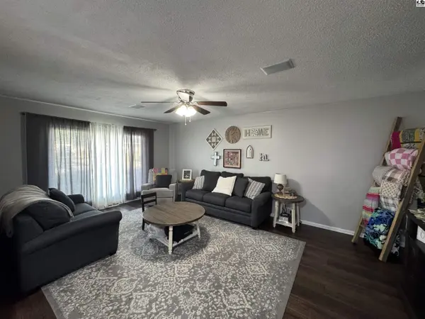 802 Larimer St, Pratt, KS 67124
